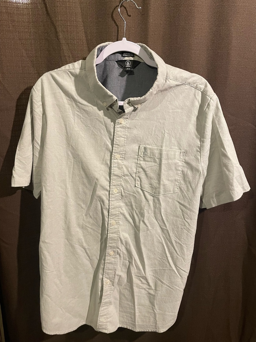 Volcom modern fit button shirt size XL